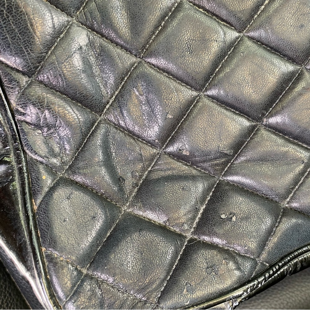 Vintage Chanel bag! - Picture 13 of 16